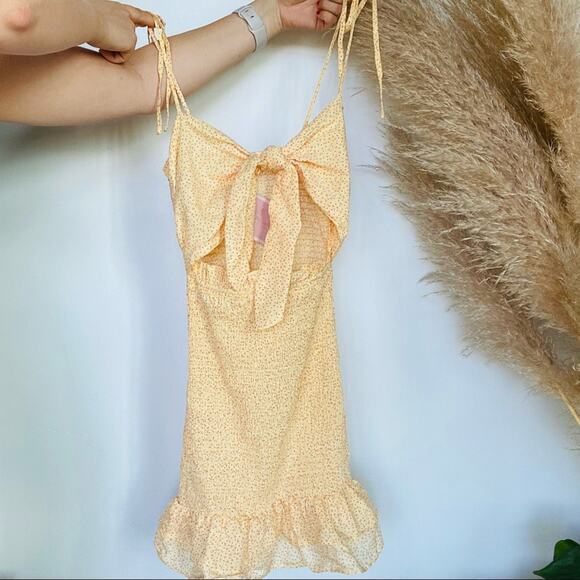 NEW ANTHROPOLOGIE MABLE Yellow Floral Smocked Ruffle Mini Tank Cutout Dress S - Picture 6 of 11